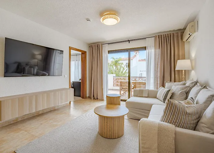 Fairways Taganana * サンミゲル・デ・アボナ