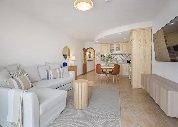 Fairways Taganana * サンミゲル・デ・アボナ